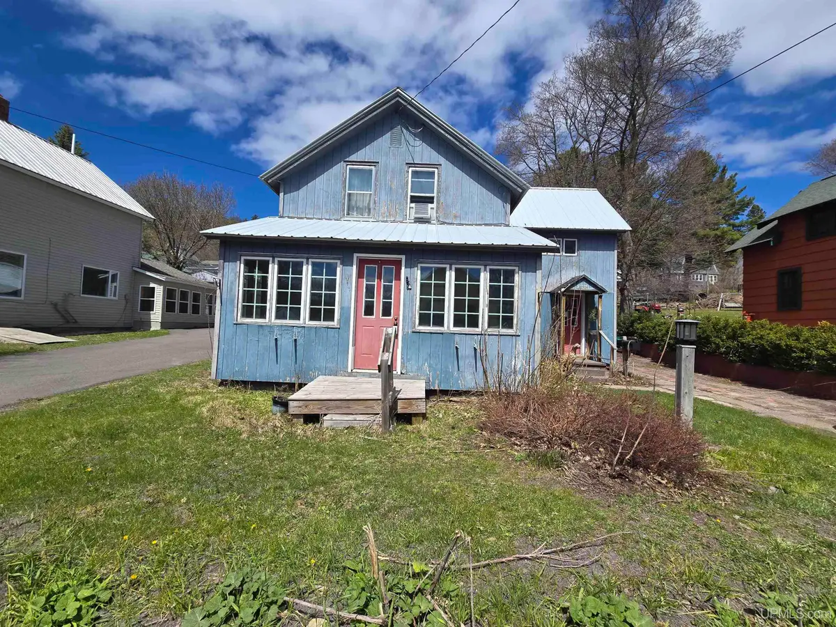 20904 E 2nd, Hancock, MI 49930 - #1