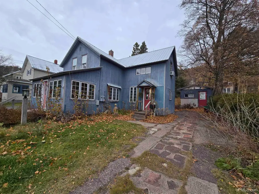 20904 E 2nd, Hancock, MI 49930 - #2
