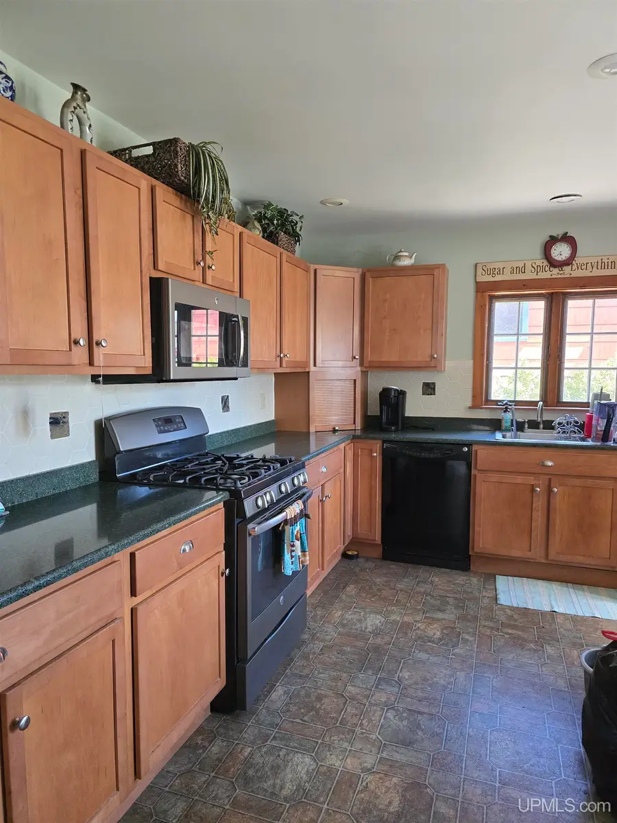 20904 E 2nd, Hancock, MI 49930 - #3