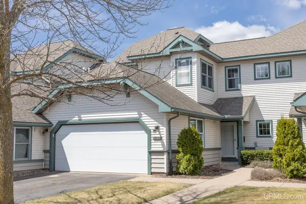 1209 Lakeshore Park, Marquette, MI 49855