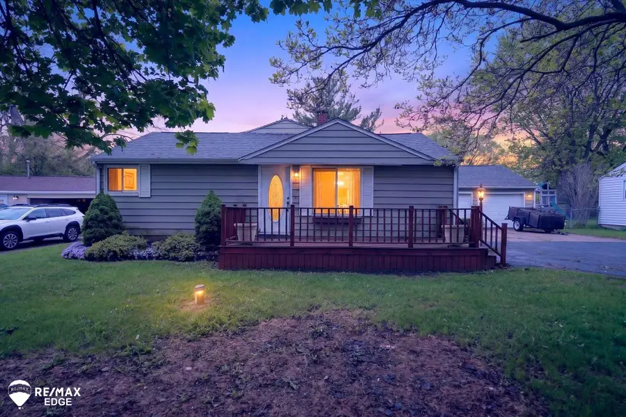6120 Surrey, Burton, MI 48519 - #2
