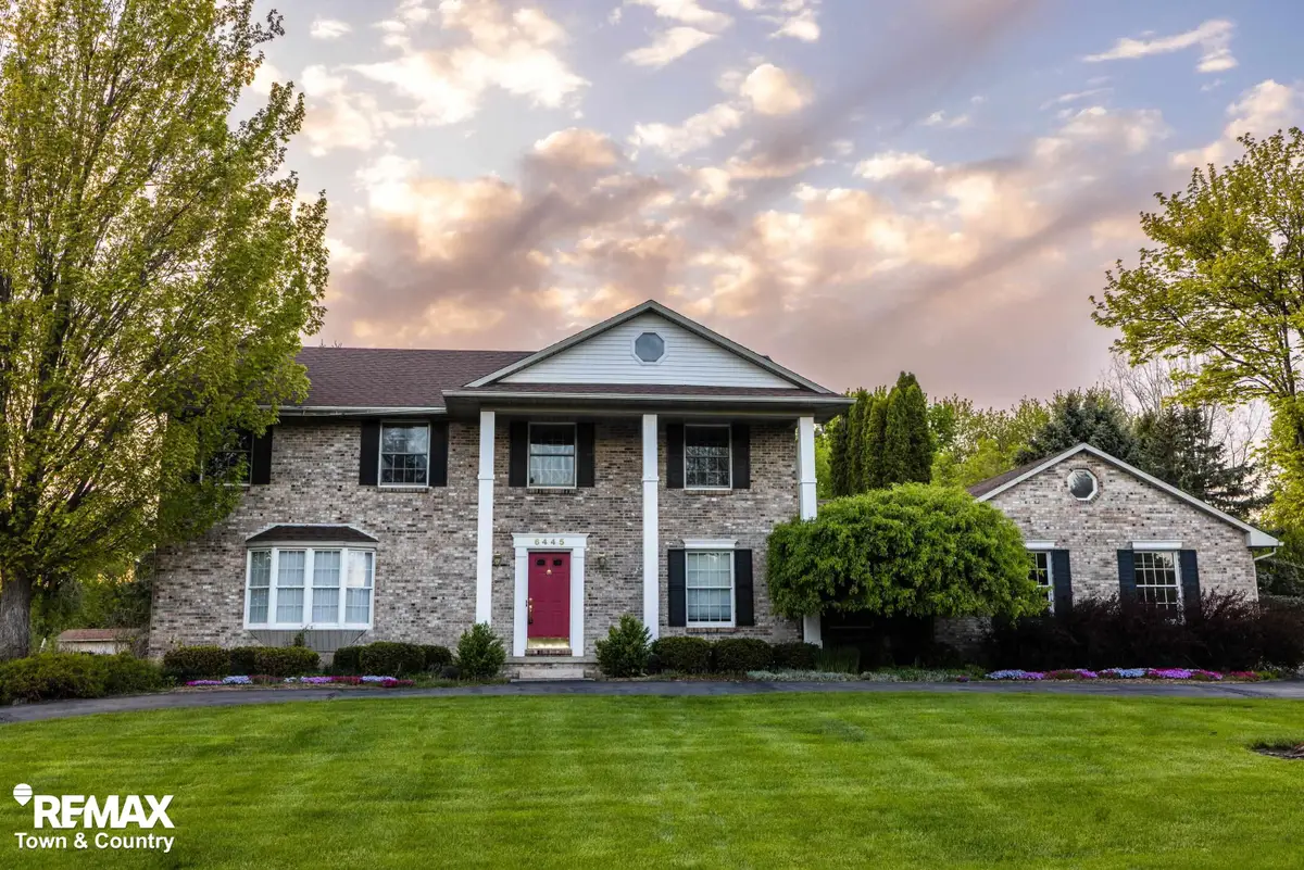 6445 Hickory Hollow, Flint, MI 48532 - #1
