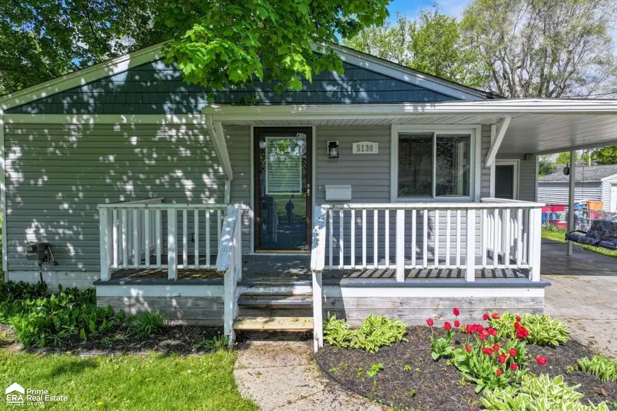 5130 Mclain St, Swartz Creek, MI 48473 - #2
