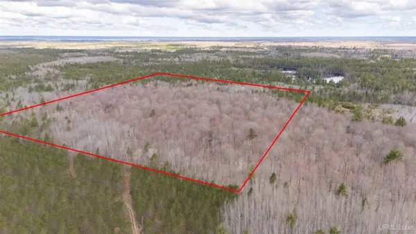 TBD Hiawatha Station, Manistique, MI 49854