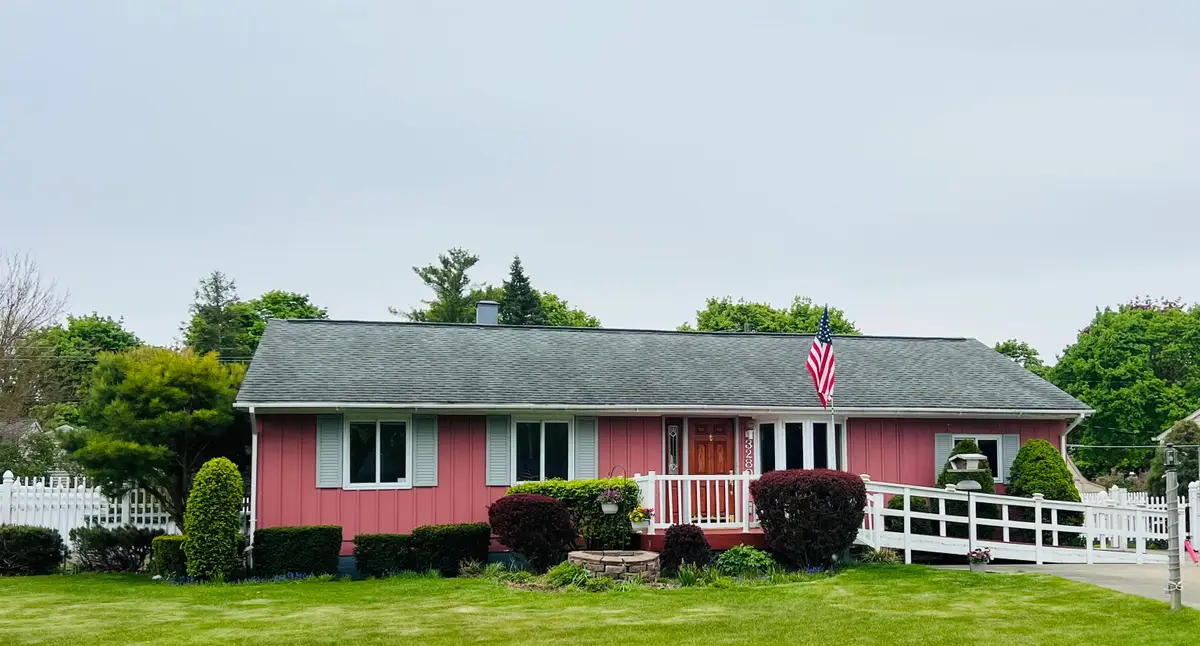 3280 Glenbrook, Bay City, MI 48706 - #1