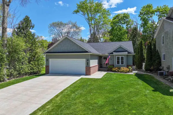 429 Grixdale, Waterford, MI 48328
