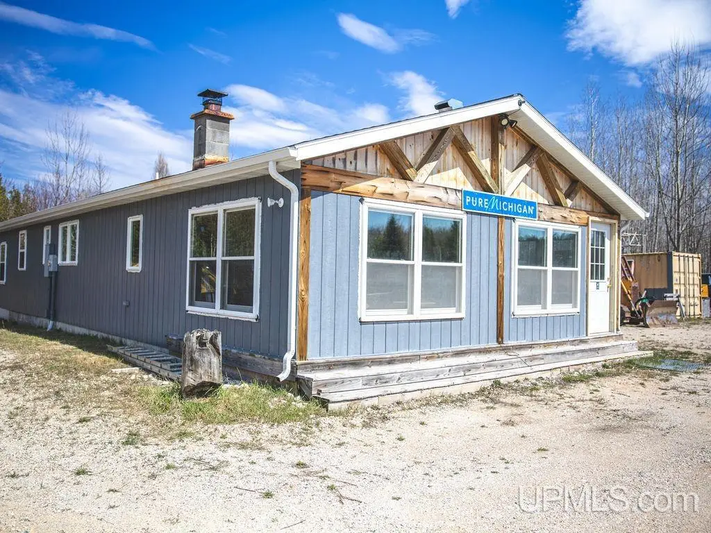 2124 N State Hwy M-94, Manistique, MI 49854 - #1