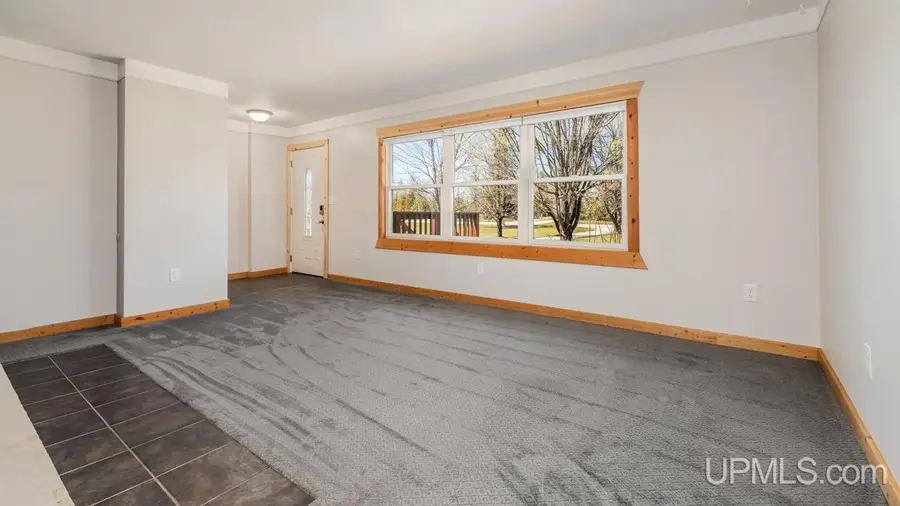 W5985 Us2, Hermansville, MI 49847 - #2