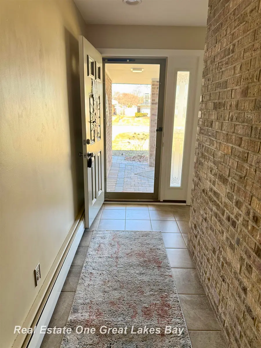 4749 Century, Saginaw, MI 48638 - #2