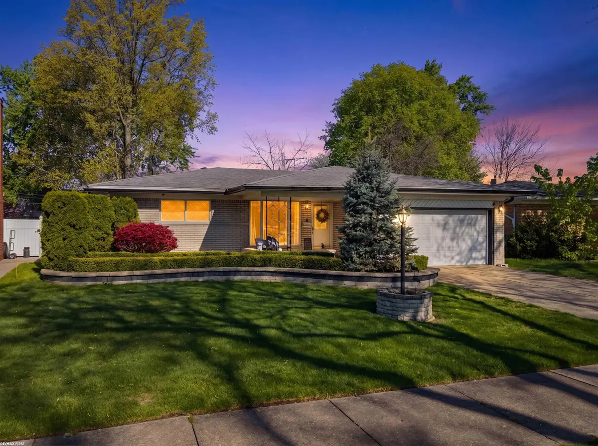 30715 Primrose, Warren, MI 48088 - #1