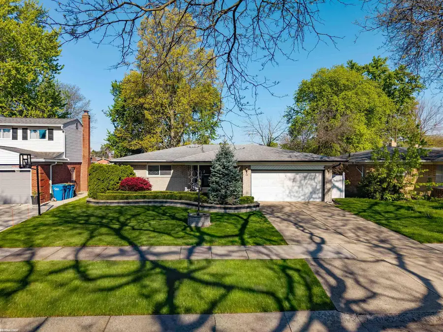 30715 Primrose, Warren, MI 48088 - #3