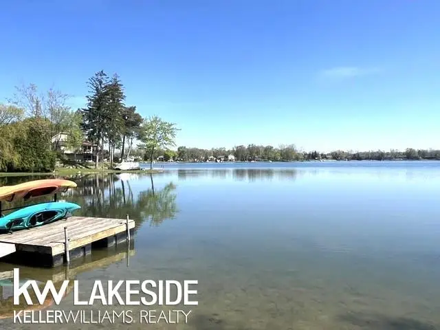1576 Bayview St, Lake Orion, MI 48362 - #3