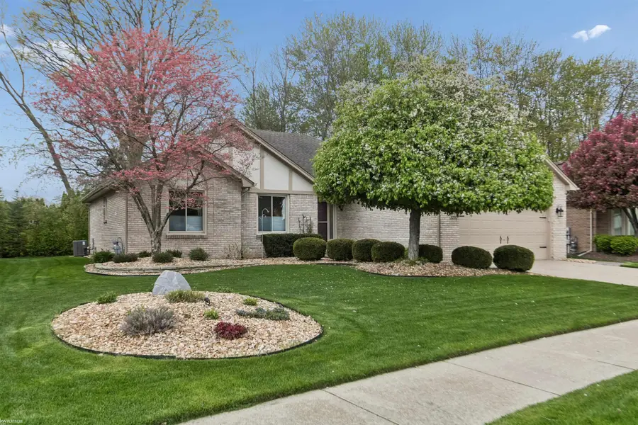 52317 Sawmill Creek, Macomb, MI 48042 - #2