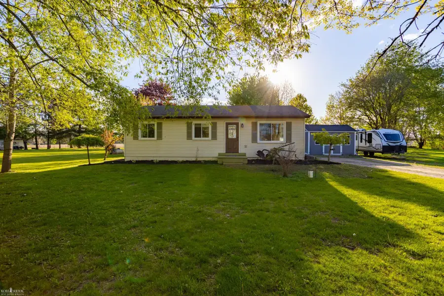 6816 S Delaney, Owosso, MI 48867 - #2