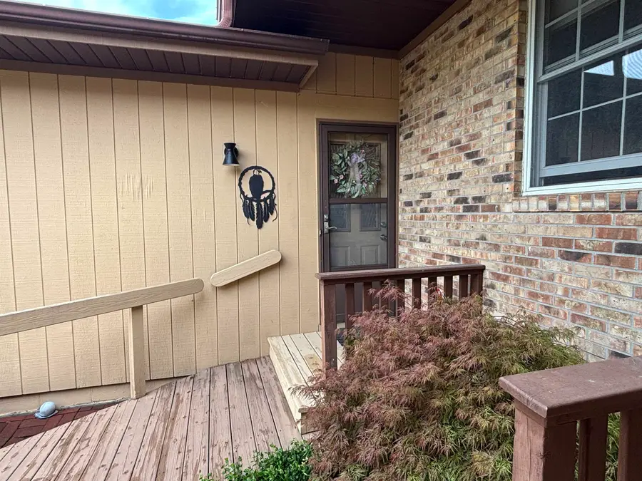 589 Churchgrove, Frankenmuth, MI 48734 - #3