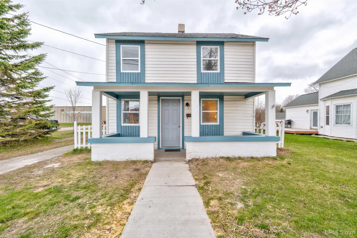 301 N Houghton, Manistique, MI 49854 - #1
