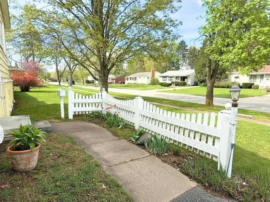 420 Dale, Flushing, MI 48433 - #3