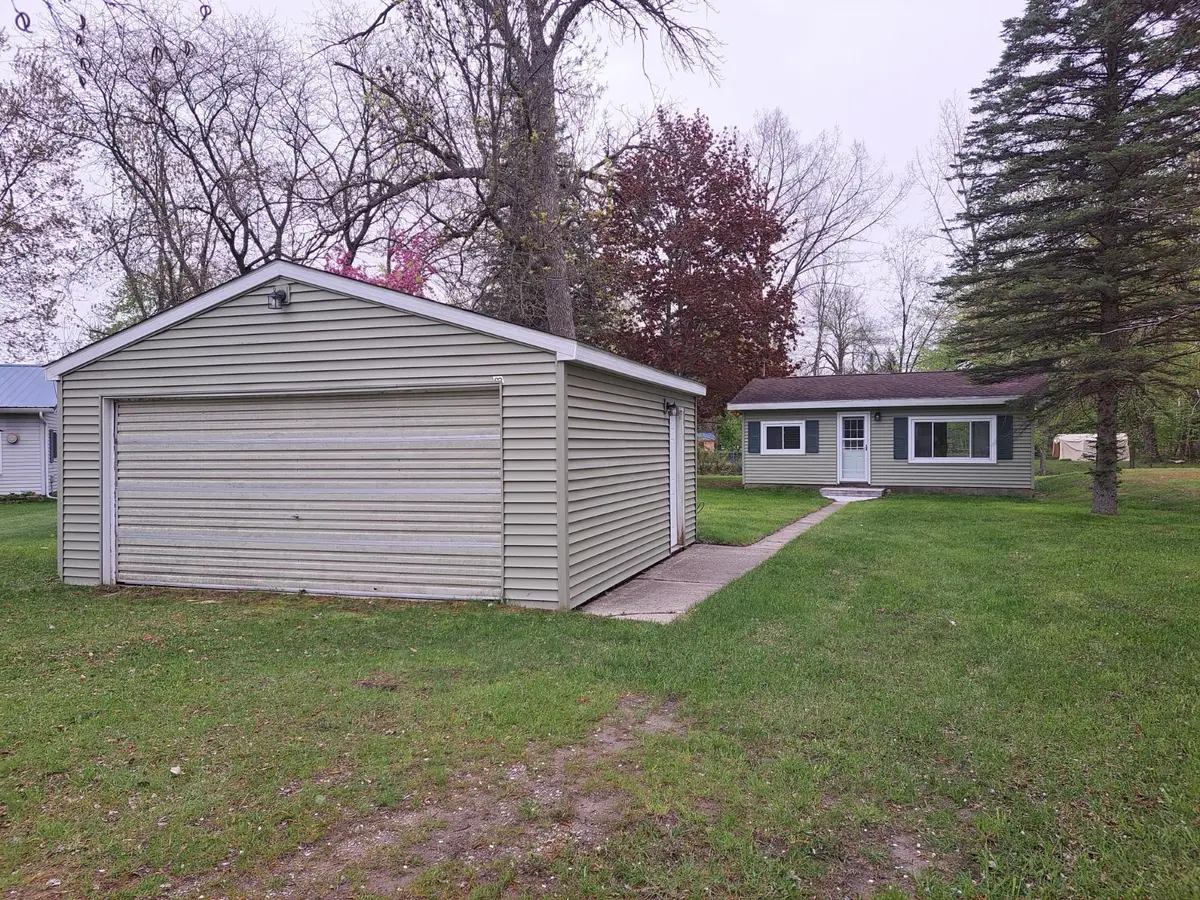 1300 Lakeview, Clare, MI 48617 - #1