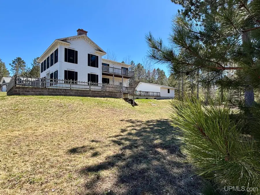 152 Brewer, Marquette, MI 49855 - #3