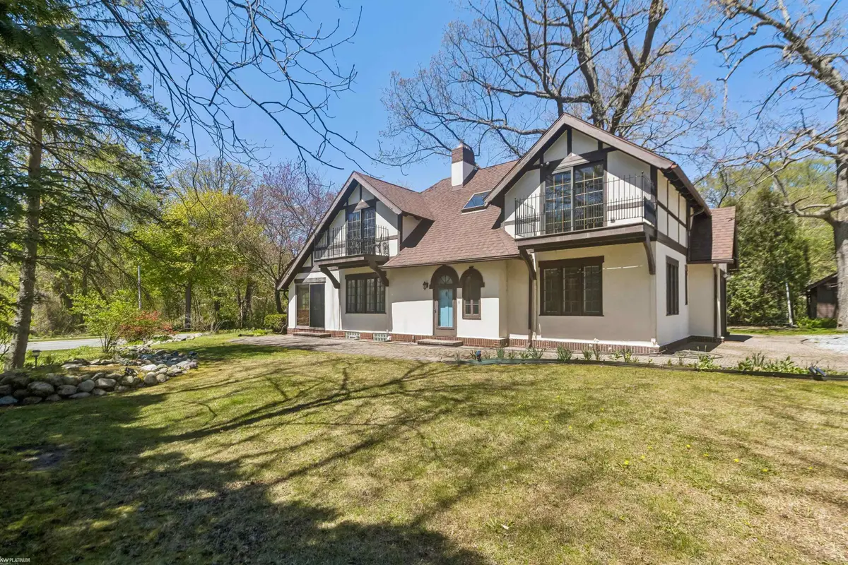 2904 Gratiot, Port Huron, MI 48060 - #1