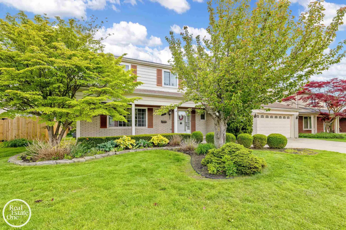 23287 N Rosedale, Saint Clair Shores, MI 48080 - #1