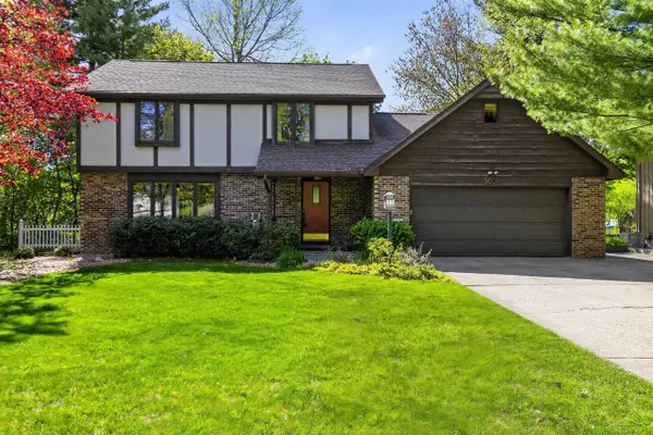 5507 Whitehall, Midland, MI 48642