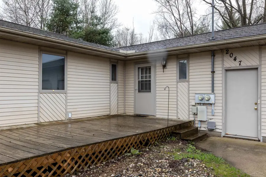 2043/2047 N Neiner, Sanford, MI 48657 - #2