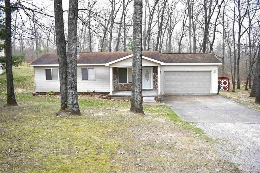 207 Raccoon, Houghton Lake, MI 48629 - #2
