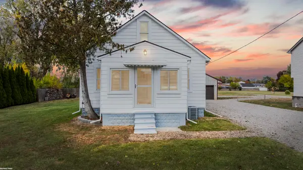 18905 Voiland, Roseville, MI 48066