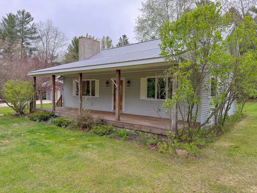 3960 W Clarence, Harrison, MI 48625 - #2