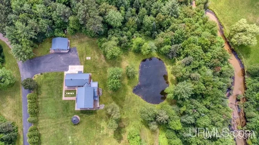 111 Lara Lei, Marquette, MI 49855 - #2