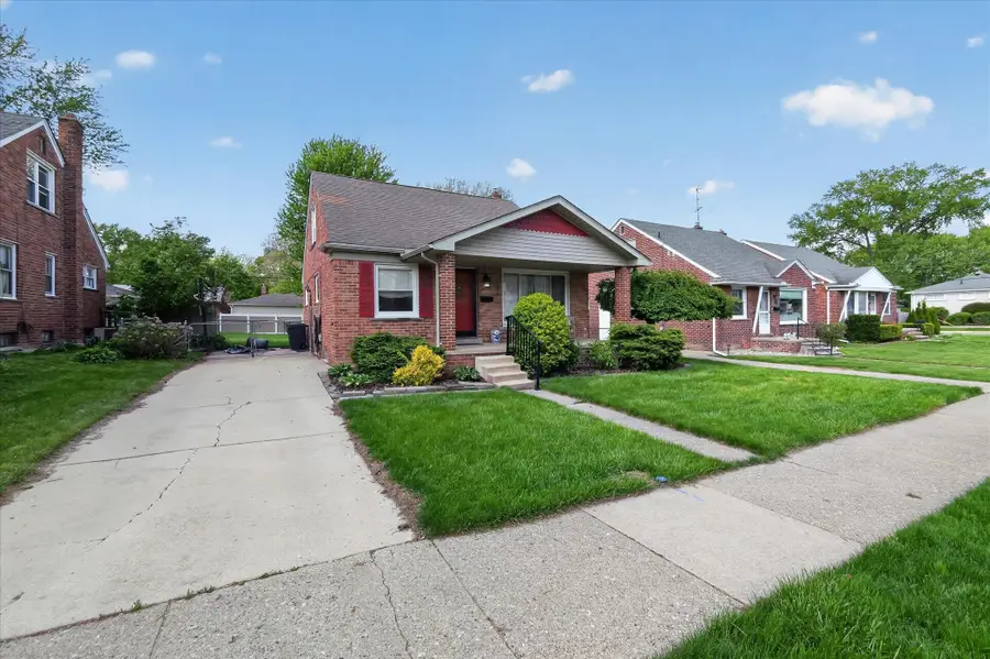 684 Phillips, Clawson, MI 48017 - #2