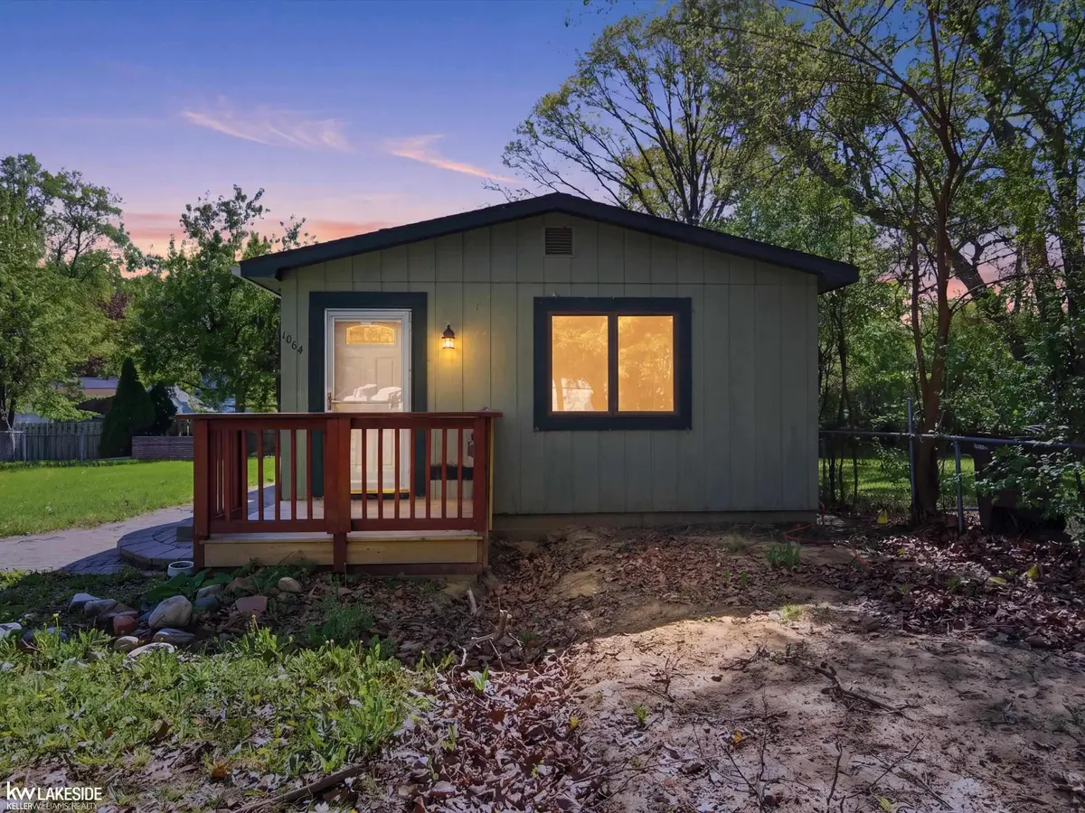 1064 Cloverlawn, Pontiac, MI 48340 - #1