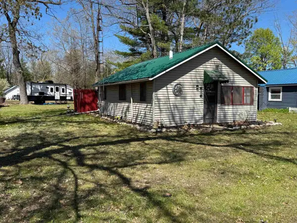 6321 Elk Lake, Gladwin, MI 48624