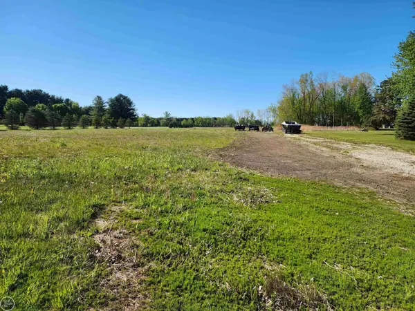 27710 26 Mile, Chesterfield, MI 48051