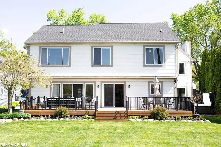 9427 Boncrest, Commerce Township, MI 48382 - #3