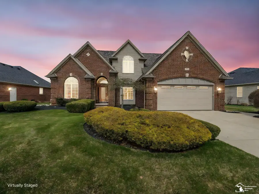 1033 Saint James Park, Monroe, MI 48161 - #2