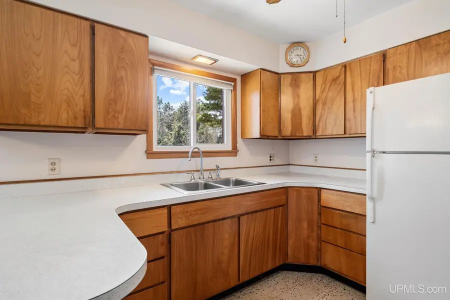 1375 E M28, Marquette, MI 49855 - #3