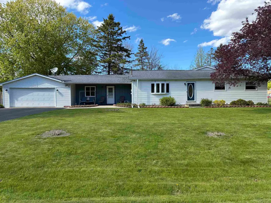 7178 London, Saginaw, MI 48609 - #2