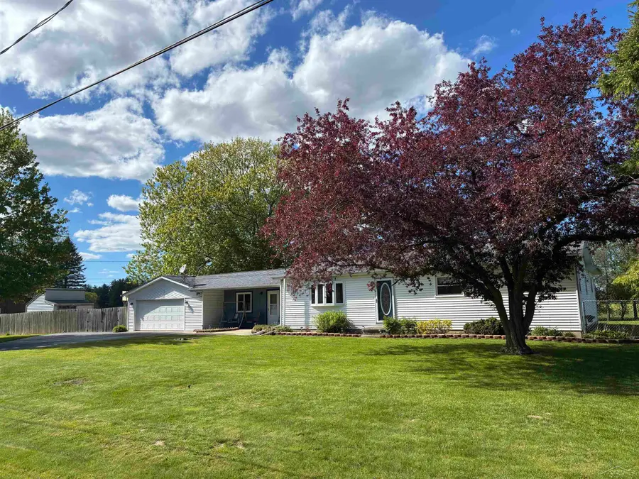 7178 London, Saginaw, MI 48609 - #3