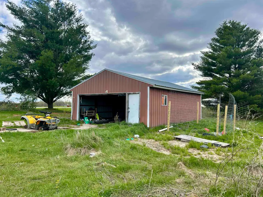 2180 W Temple, Harrison, MI 48625 - #2