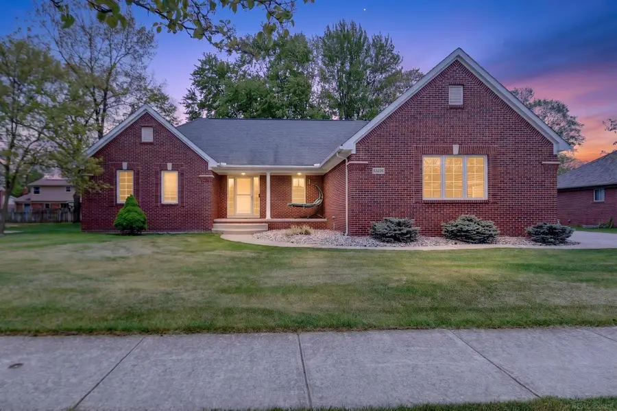 53226 Williams, Shelby, MI 48316 - #2