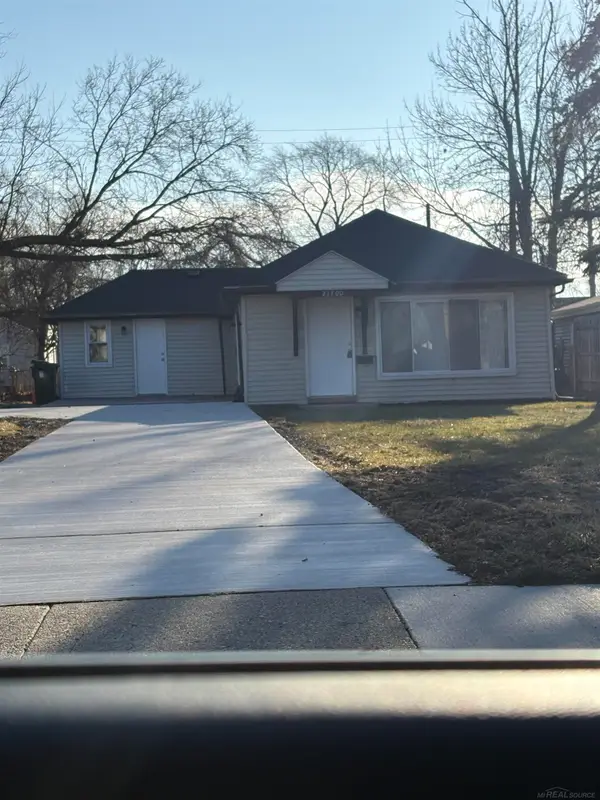 21700 Elizabeth, Saint Clair Shores, MI 48080