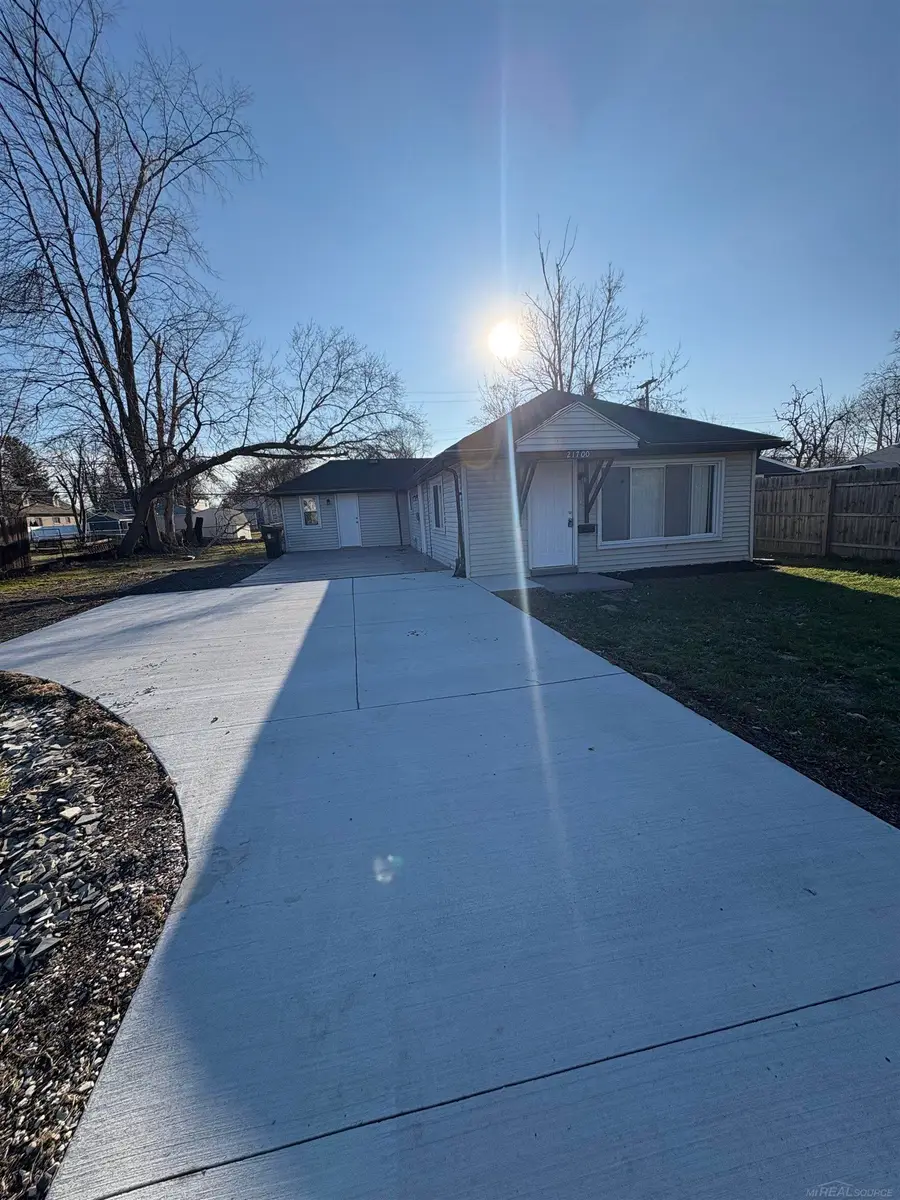 21700 Elizabeth, Saint Clair Shores, MI 48080 - #3