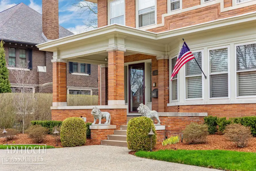1020 Kensington, Grosse Pointe, MI 48230 - #2