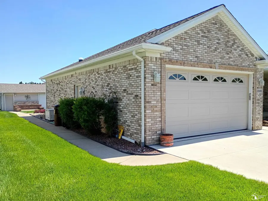 15496 Rutherford, Monroe, MI 48161 - #3