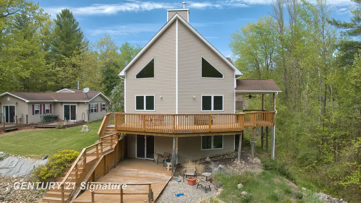 1724 Middle Point, Alger, MI 48610 - #1