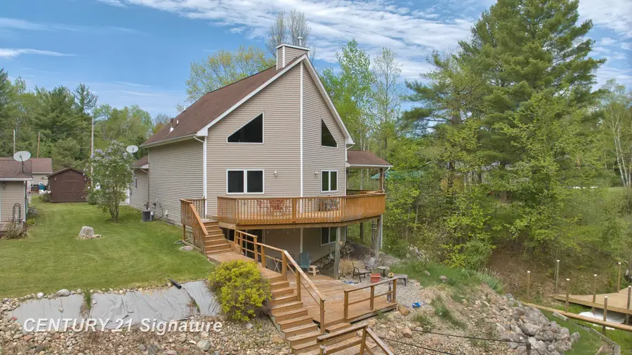 1724 Middle Point, Alger, MI 48610 - #2