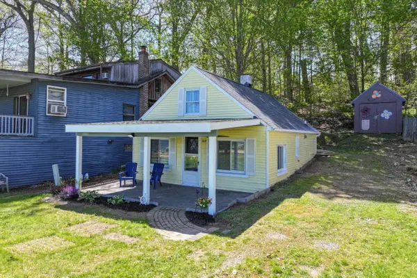 2074 Gray Park, Lapeer, MI 48446