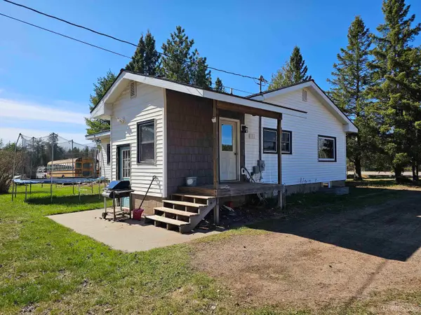 995 E State Highway M35, Gwinn, MI 49841